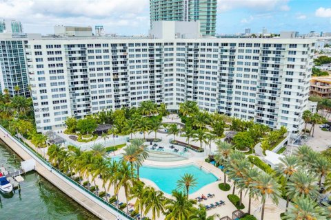 Купить кондоминиум в Майами-Бич, Флорида 2 спальни, 101.08м2, № 2055067 - фото 15