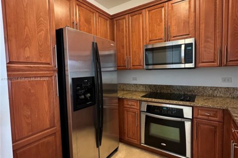 Condo in Coral Gables, Florida, 2 bedrooms  № 1714353 - photo 5