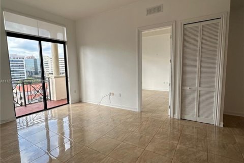 Condo in Coral Gables, Florida, 2 bedrooms  № 1714353 - photo 9