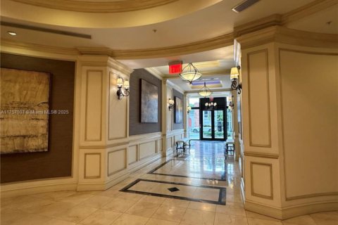 Condo in Coral Gables, Florida, 2 bedrooms  № 1714353 - photo 22