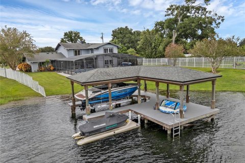 House in Belle Isle, Florida 4 bedrooms, 298.77 sq.m. № 1902392 - photo 22