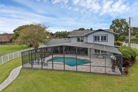 House in Belle Isle, Florida 4 bedrooms, 298.77 sq.m. № 1902392 - photo 23