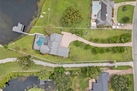 House in Belle Isle, Florida 4 bedrooms, 298.77 sq.m. № 1902392 - photo 19