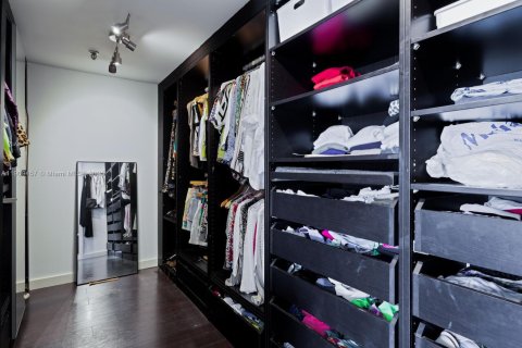 Condominio en venta en Sunny Isles Beach, Florida, 2 dormitorios, 122.63 m2 № 1965166 - foto 10