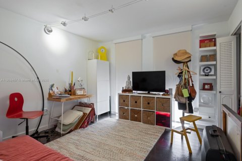 Condominio en venta en Sunny Isles Beach, Florida, 2 dormitorios, 122.63 m2 № 1965166 - foto 11