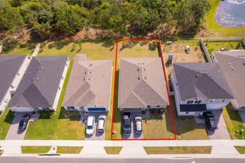 House in Clermont, Florida 4 bedrooms, 161.37 sq.m. № 2102855 - photo 25