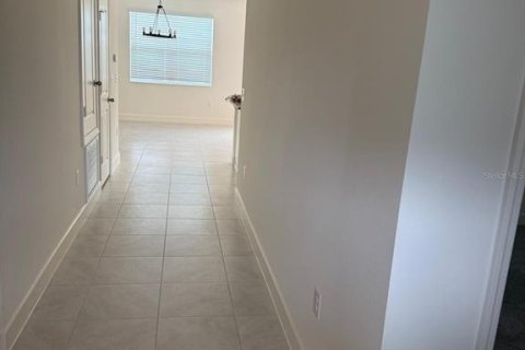 House in Clermont, Florida 4 bedrooms, 161.37 sq.m. № 2102855 - photo 10