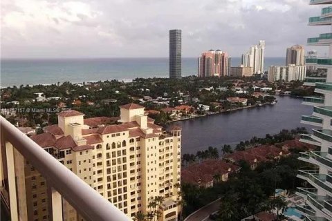 Condo in Aventura, Florida, 2 bedrooms in LANDMARK  № 1862185 - photo 9