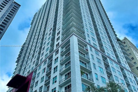 Condo in Miami, Florida, 1 bedroom  № 1713376 - photo 15