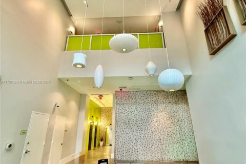 Condo in Miami, Florida, 1 bedroom  № 1713376 - photo 14