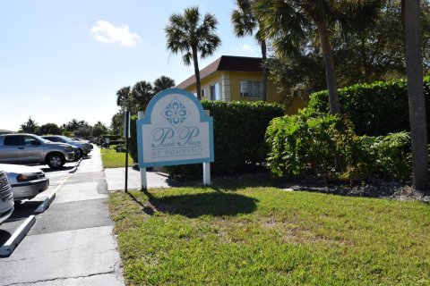 Copropriété à louer à Pompano Beach, Floride: 1 chambre, 65.03 m2 № 2261980 - photo 2