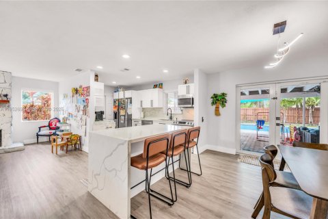 Villa ou maison à louer à Palmetto Bay, Floride: 4 chambres, 216 m2 № 2008857 - photo 30