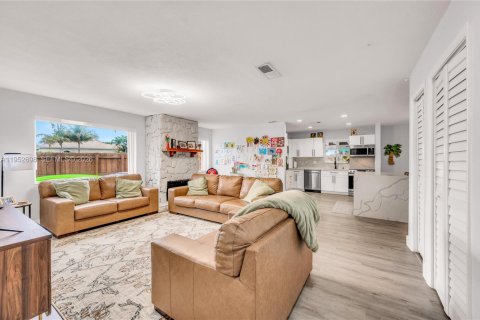 Villa ou maison à louer à Palmetto Bay, Floride: 4 chambres, 216 m2 № 2008857 - photo 7