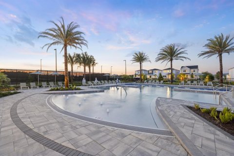Adosado en venta en Apopka, Florida, 3 dormitorios, 185.99 m2 № 1879585 - foto 12