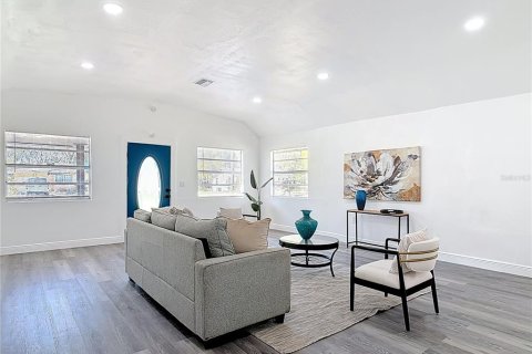 Villa ou maison à vendre à DeLand, Floride: 4 chambres, 183.95 m2 № 1550546 - photo 11