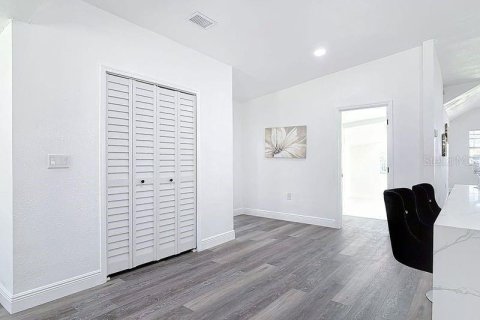 Villa ou maison à vendre à DeLand, Floride: 4 chambres, 183.95 m2 № 1550546 - photo 19