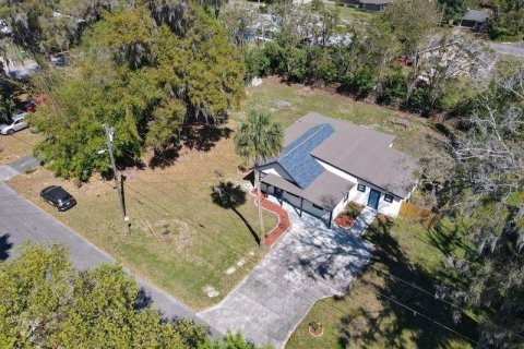 Villa ou maison à vendre à DeLand, Floride: 4 chambres, 183.95 m2 № 1550546 - photo 3