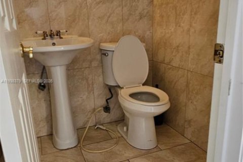 Touwnhouse à louer à Miami, Floride: 2 chambres, 104.98 m2 № 1995998 - photo 19