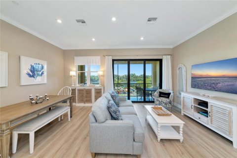 Townhouse in Sarasota, Florida 4 bedrooms, 162.11 sq.m. № 2322917 - photo 6