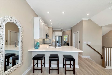 Townhouse in Sarasota, Florida 4 bedrooms, 162.11 sq.m. № 2322917 - photo 13