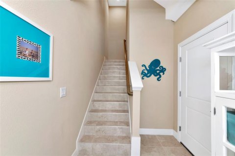 Townhouse in Sarasota, Florida 4 bedrooms, 162.11 sq.m. № 2322917 - photo 27