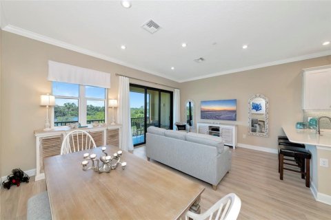 Townhouse in Sarasota, Florida 4 bedrooms, 162.11 sq.m. № 2322917 - photo 9