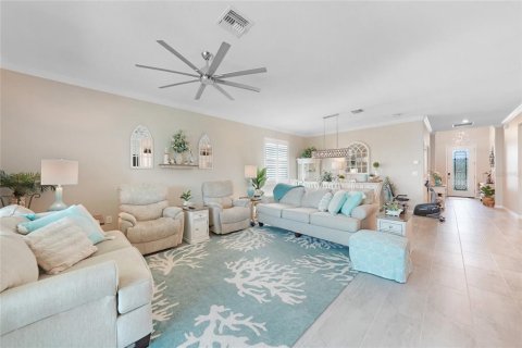 Casa en venta en Port Charlotte, Florida, 4 dormitorios, 188.31 m2 № 1900000 - foto 10