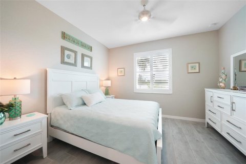 Casa en venta en Port Charlotte, Florida, 4 dormitorios, 188.31 m2 № 1900000 - foto 30