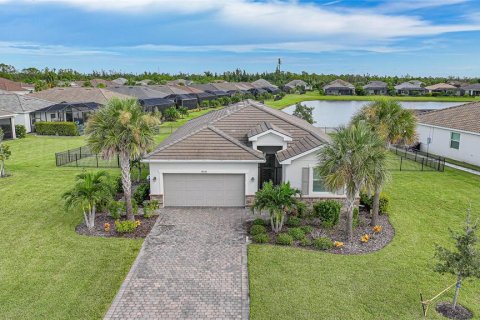Casa en venta en Port Charlotte, Florida, 4 dormitorios, 188.31 m2 № 1900000 - foto 3