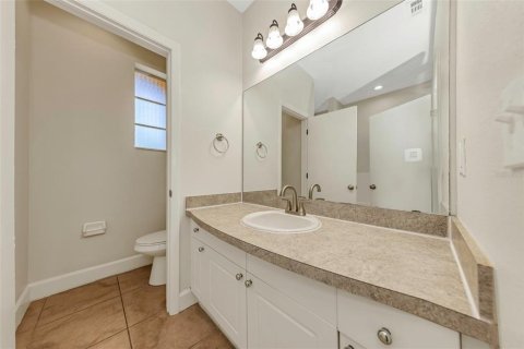 Townhouse in Saint Petersburg, Florida 3 bedrooms, 167.69 sq.m. № 2418517 - photo 17