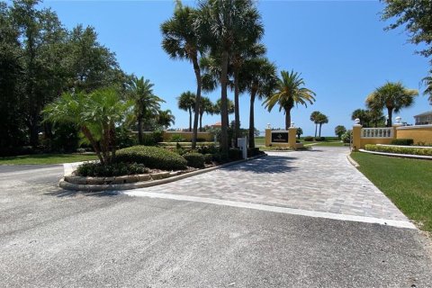 Casa en venta en Port Richey, Florida, 5 dormitorios, 394.18 m2 № 1514230 - foto 13