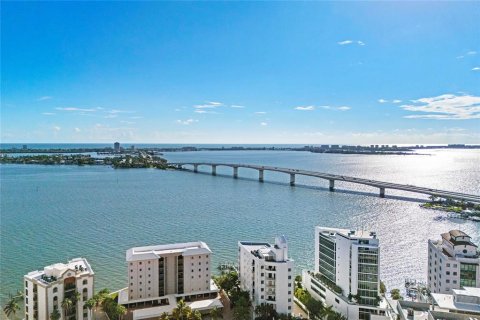 Copropriété à louer à Sarasota, Floride: 2 chambres, 149.76 m2 № 2165971 - photo 6