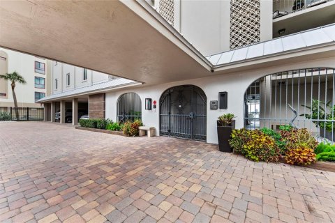 Copropriété à louer à Sarasota, Floride: 2 chambres, 149.76 m2 № 2165971 - photo 5