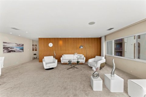 Copropriété à louer à Sarasota, Floride: 2 chambres, 149.76 m2 № 2165971 - photo 12