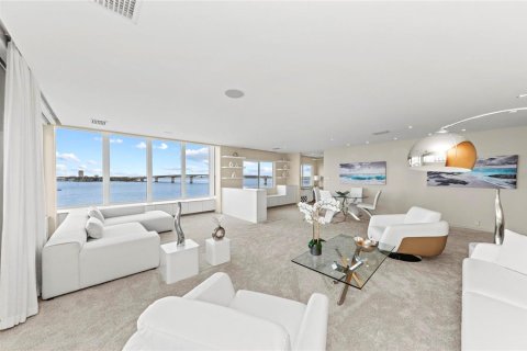 Copropriété à louer à Sarasota, Floride: 2 chambres, 149.76 m2 № 2165971 - photo 14