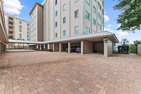 Copropriété à louer à Sarasota, Floride: 2 chambres, 149.76 m2 № 2165971 - photo 4