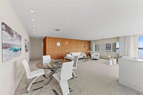 Copropriété à louer à Sarasota, Floride: 2 chambres, 149.76 m2 № 2165971 - photo 16