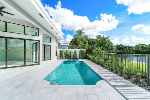 House in Palm Beach Gardens, Florida 3 bedrooms, 235.97 sq.m. № 1891445 - photo 19