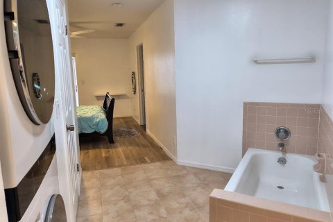 Copropriété à vendre à Winter Haven, Floride: 2 chambres, 86.4 m2 № 2097636 - photo 24