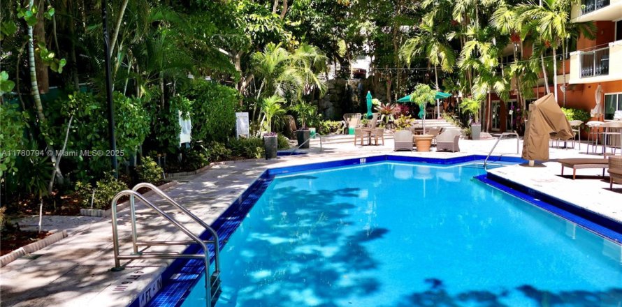 Condo à Miami, Floride, 1 chambre № 1701383