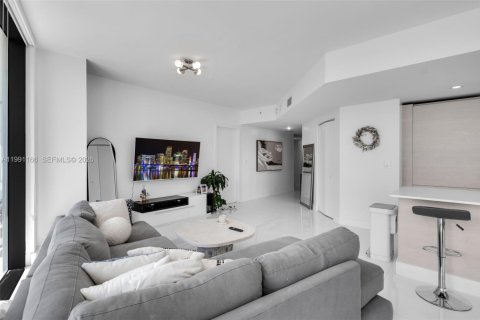 Condo in Miami, Florida, 2 bedrooms  № 2057412 - photo 7