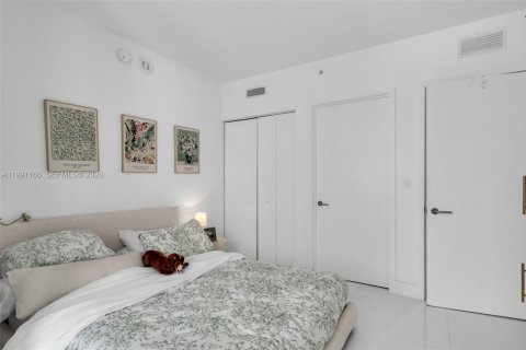 Condo in Miami, Florida, 2 bedrooms  № 2057412 - photo 22