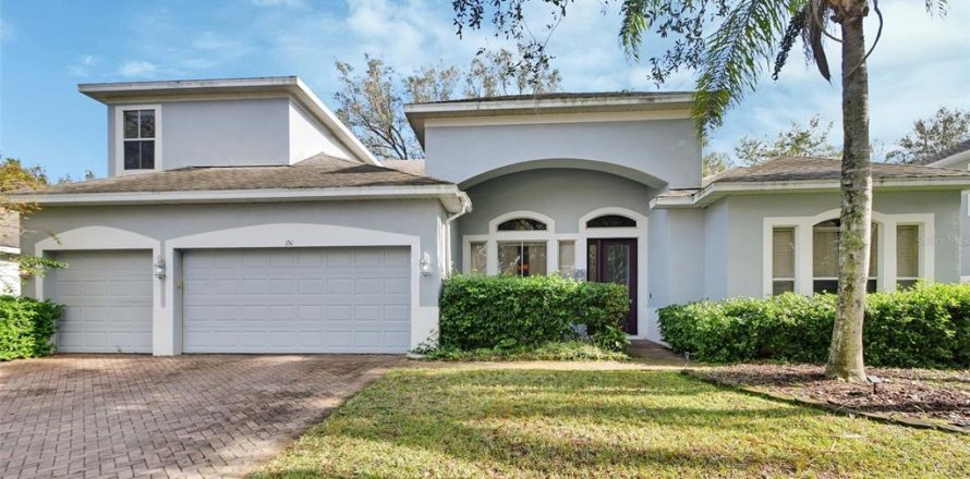 Casa en DeLand, Florida 5 dormitorios, 305.56 m2 № 1557923