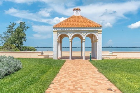 Condominio en alquiler en Saint Petersburg, Florida, 2 dormitorios, 153.57 m2 № 1878251 - foto 10