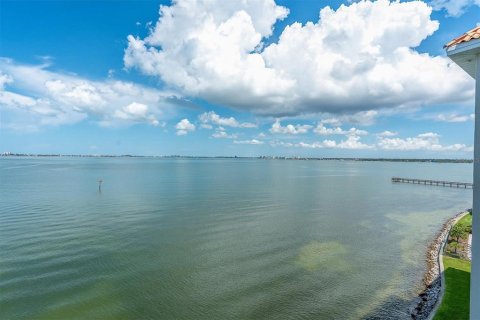 Condominio en alquiler en Saint Petersburg, Florida, 2 dormitorios, 153.57 m2 № 1878251 - foto 16