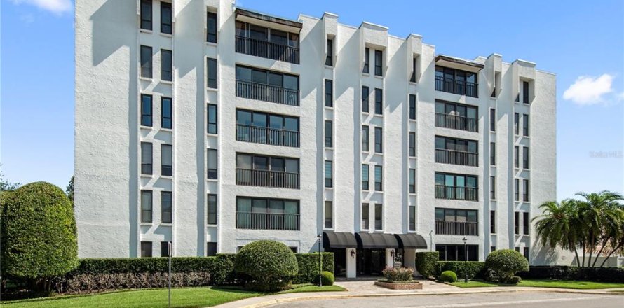 Condo in Winter Park, Florida, 1 bedroom № 2110362