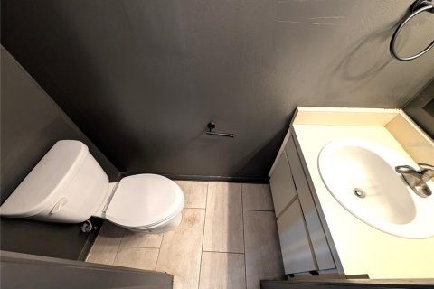 Touwnhouse à louer à Largo, Floride: 2 chambres, 103.86 m2 № 2118988 - photo 19