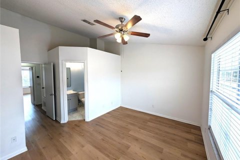 Touwnhouse à louer à Largo, Floride: 2 chambres, 103.86 m2 № 2118988 - photo 11