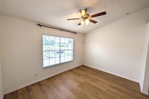 Touwnhouse à louer à Largo, Floride: 2 chambres, 103.86 m2 № 2118988 - photo 15
