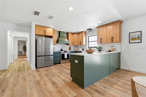 Купить виллу или дом в Уиллистон, Флорида 5 комнат, 438.5м2, № 2231372 - фото 18